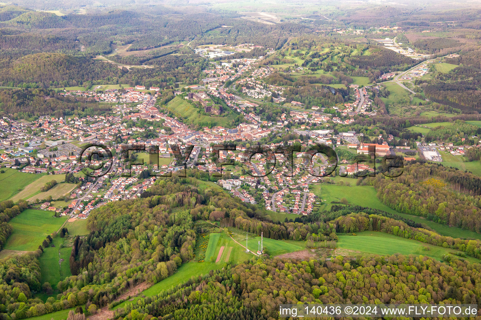 Von Westen in Bitsch im Bundesland Moselle, Frankreich