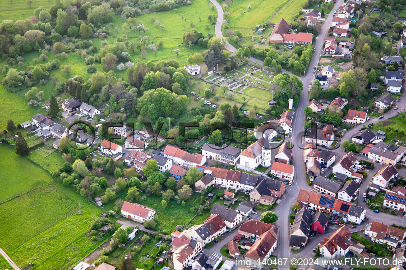 Rundturmkirche St. Markus im Ortsteil Reinheim in Gersheim im Bundesland Saarland, Deutschland