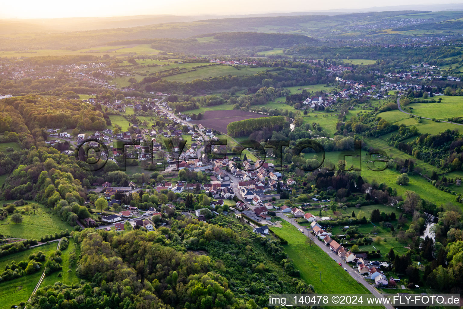 Luftaufnahme von Blies-Ébersing im Bundesland Moselle, Frankreich