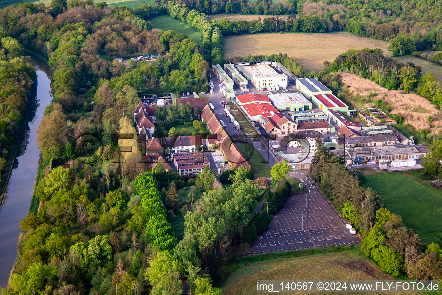 Gewerbegebiet LE HARAS mit Bluetek Sarralbe, SIA Service | Expert en sécurité incendie im Bundesland Moselle, Frankreich