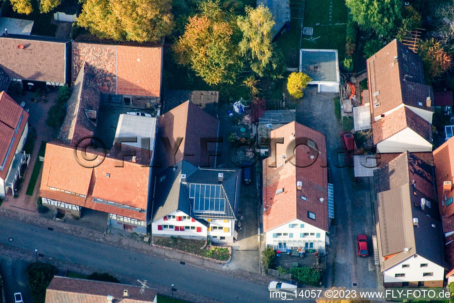 Luftbild von Ortsteil Schluttenbach in Ettlingen im Bundesland Baden-Württemberg, Deutschland
