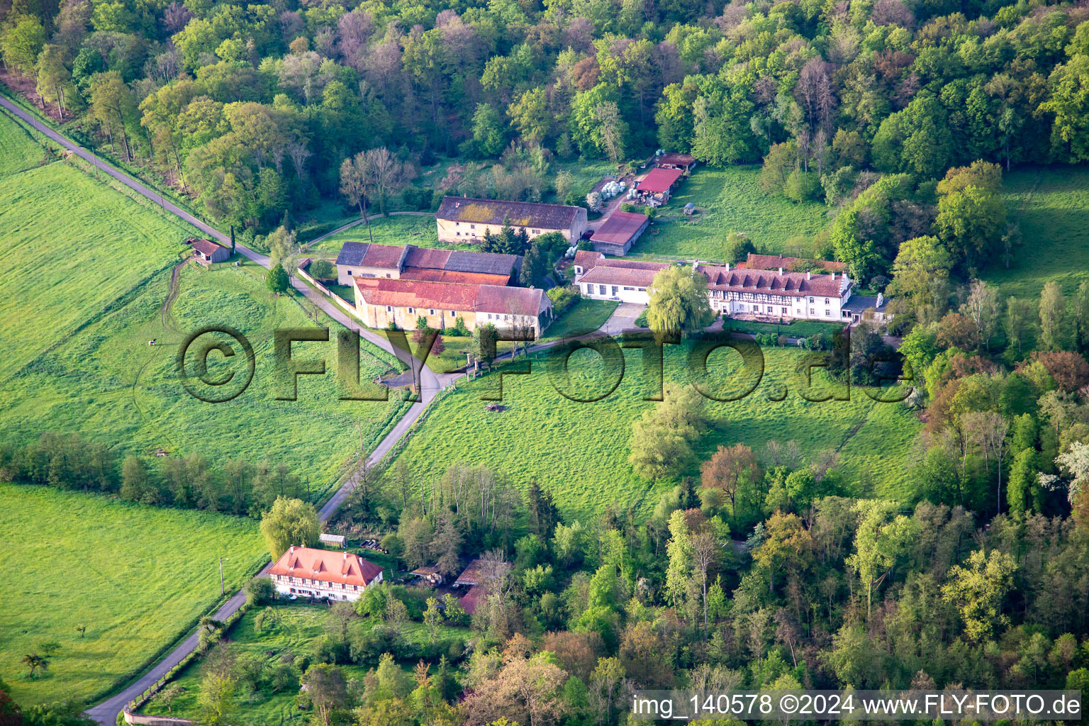 Luftbild von Chateau Bonnefontaine in Altwiller im Bundesland Bas-Rhin, Frankreich