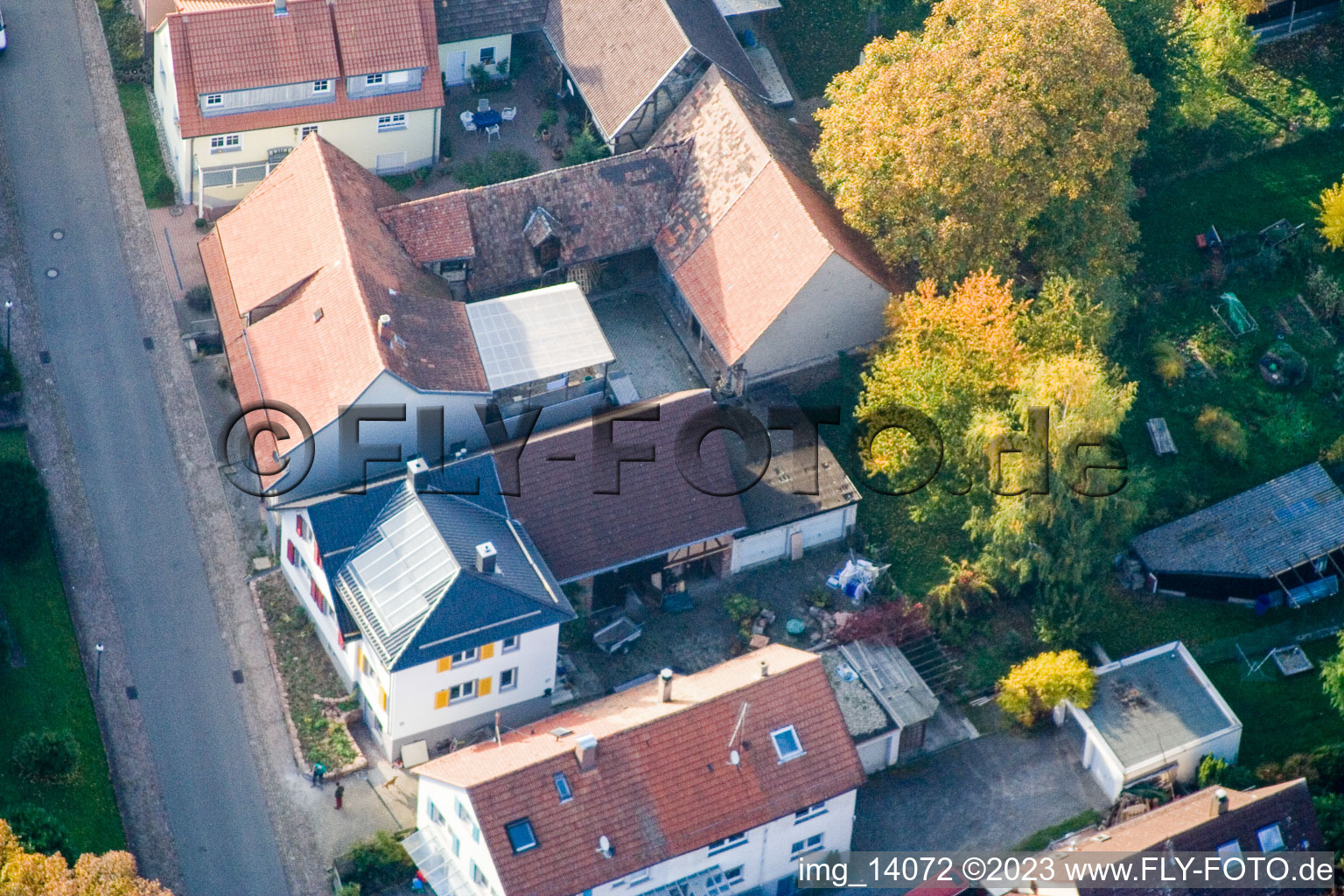 Ortsteil Schluttenbach in Ettlingen im Bundesland Baden-Württemberg, Deutschland vom Flugzeug aus