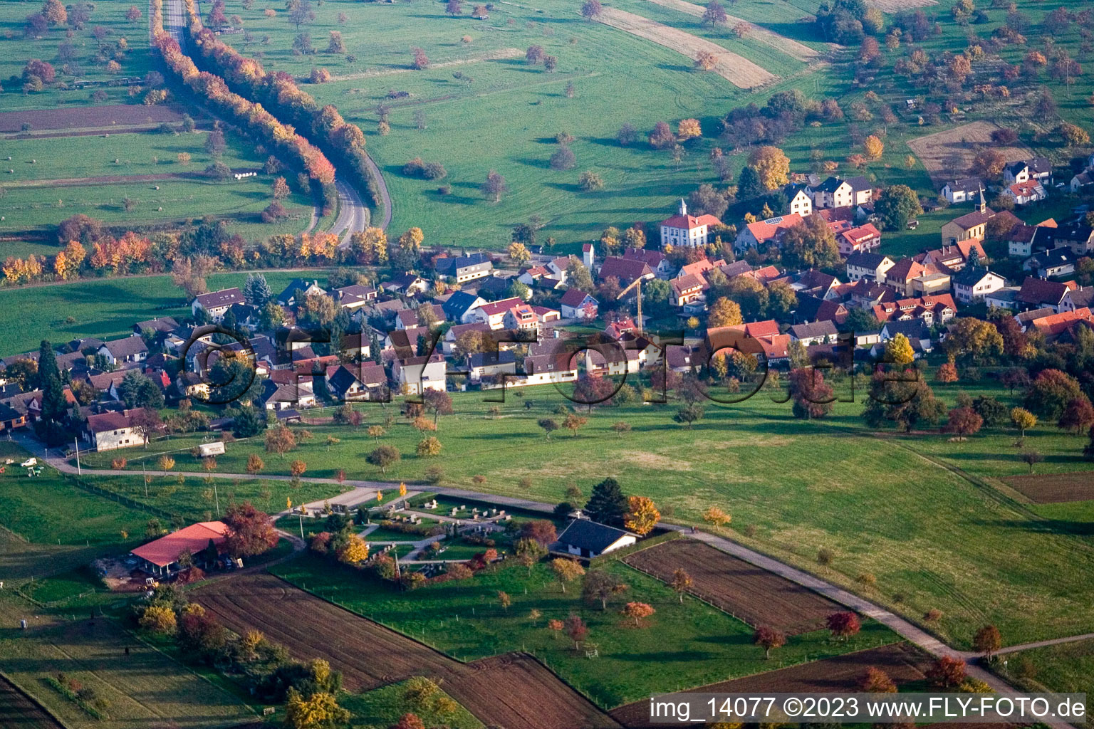 Drohnenaufname von Ortsteil Schluttenbach in Ettlingen im Bundesland Baden-Württemberg, Deutschland