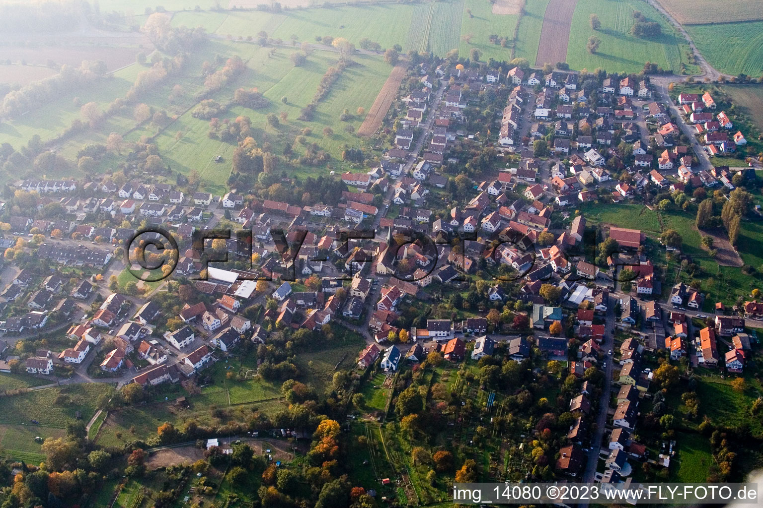 Drohnenbild von Ortsteil Oberweier in Ettlingen im Bundesland Baden-Württemberg, Deutschland
