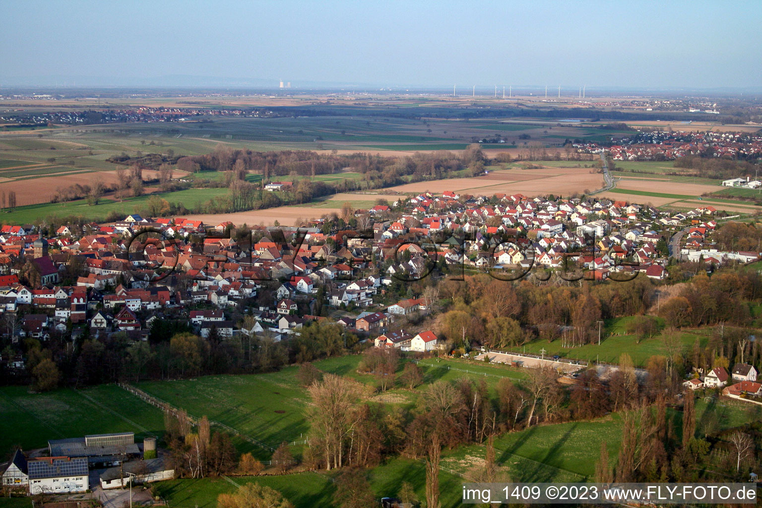 Ortsteil Ingenheim in Billigheim-Ingenheim im Bundesland Rheinland-Pfalz, Deutschland aus der Luft betrachtet