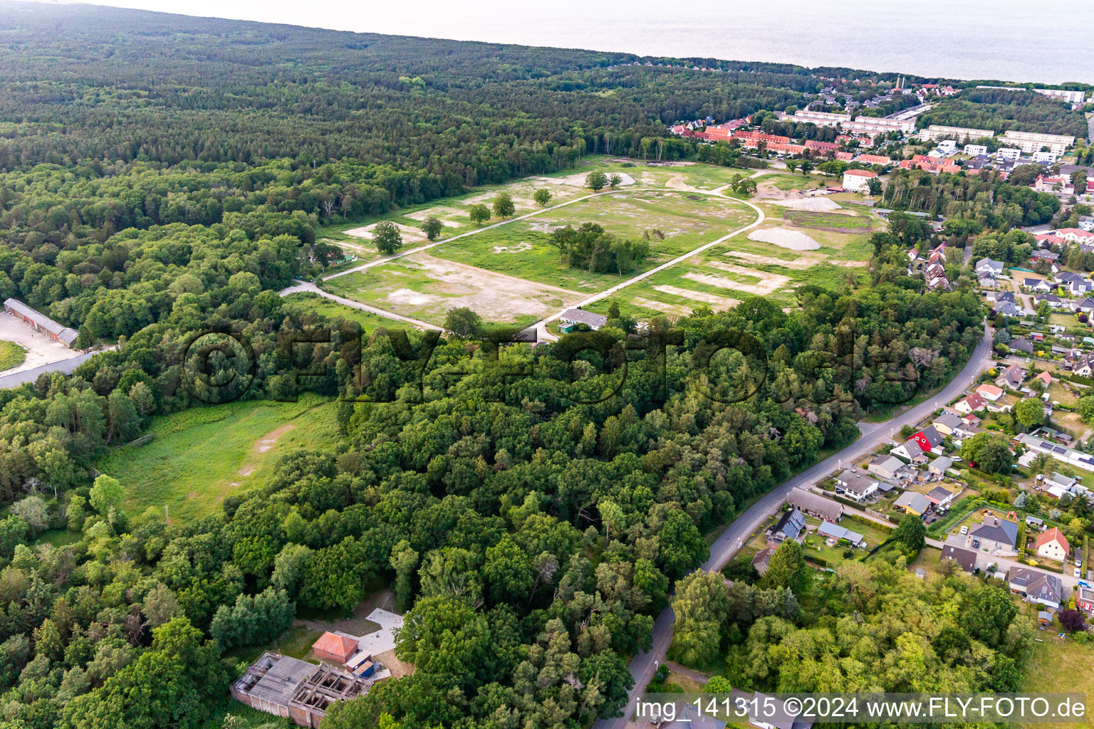 Ehemaliger Sportplatz der Heeresversuchsanstalt Peenemünde im Bundesland Mecklenburg-Vorpommern, Deutschland