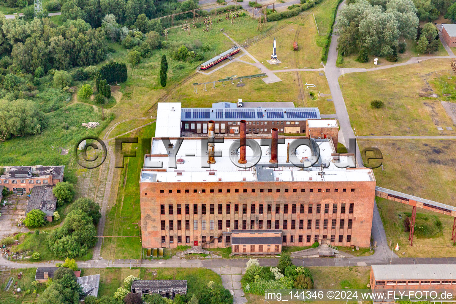 Luftbild von Historisch-Technisches Museum Peenemünde zum Raketenbau im 2. Weltkrieg im ehemaligen Kraftwerk im Bundesland Mecklenburg-Vorpommern, Deutschland