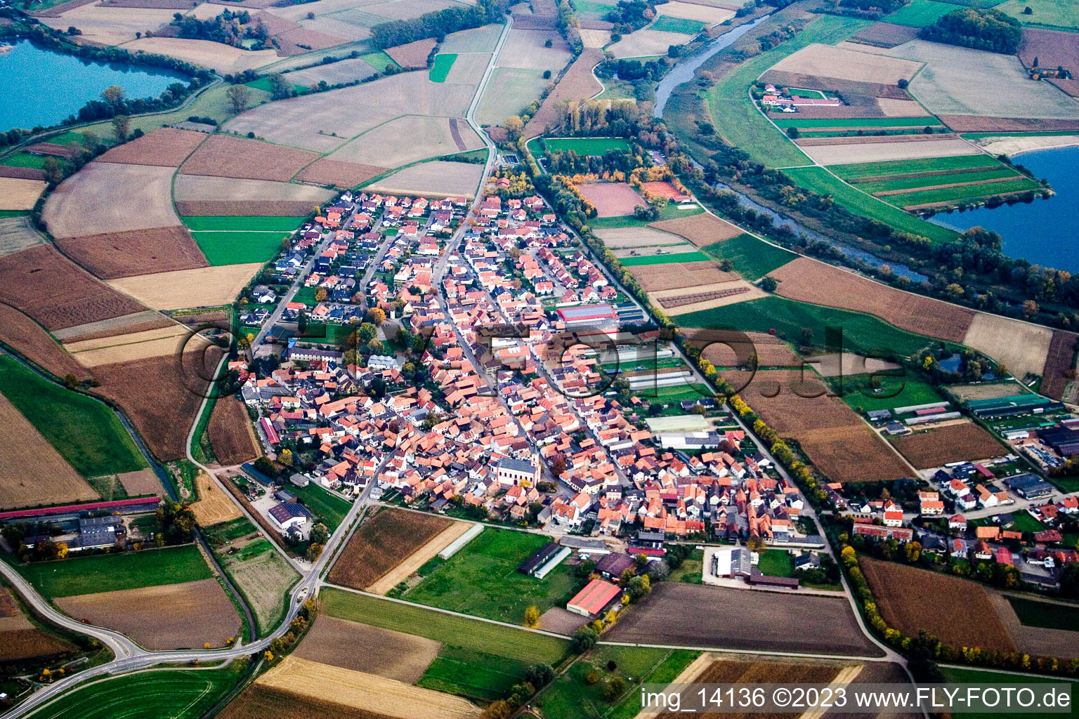 Neupotz im Bundesland Rheinland-Pfalz, Deutschland von einer Drohne aus