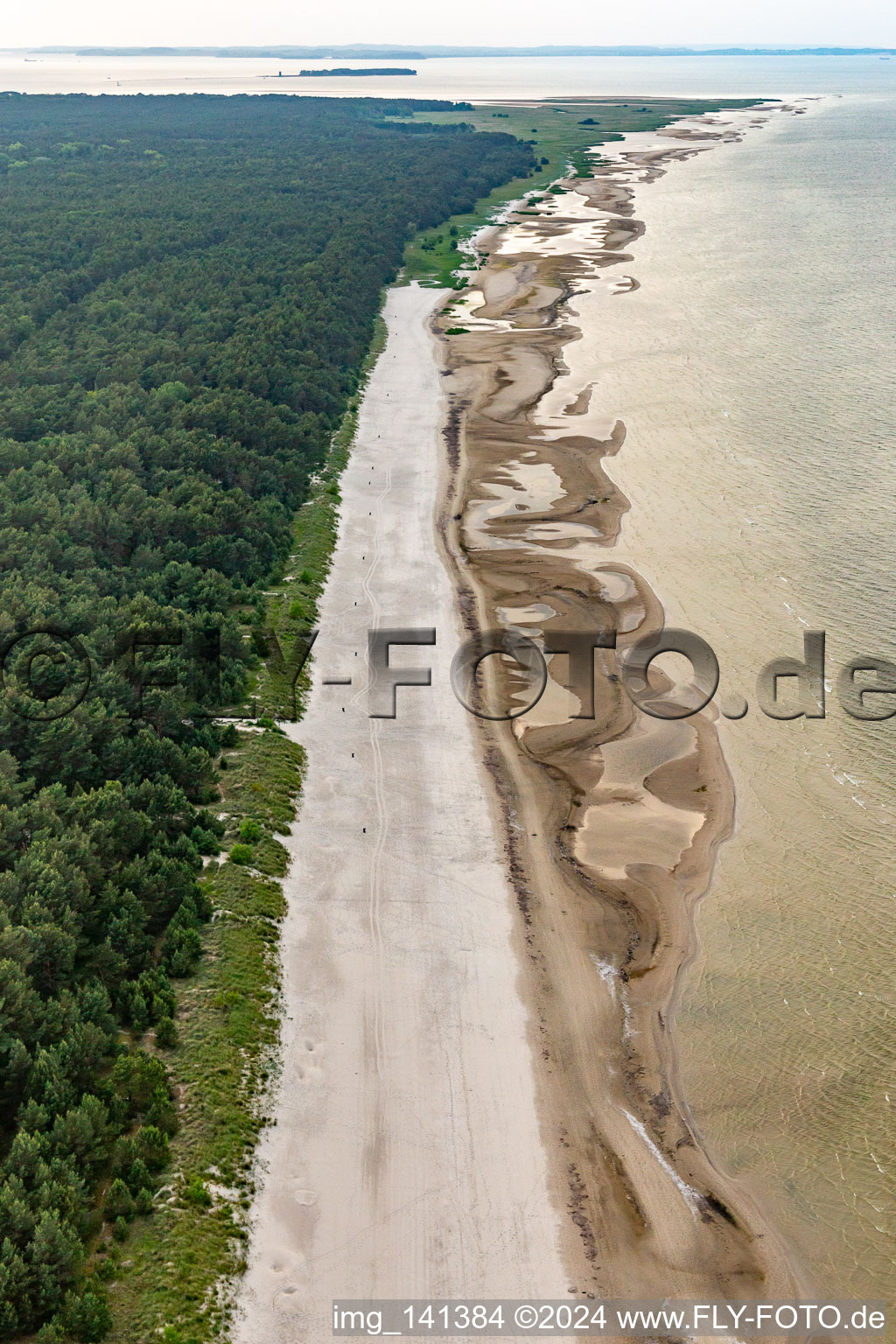 Hundestrand Peenemünde Das nördliche Ende von 40 km ununterbrochenem Sandstrand auf Usedom im Bundesland Mecklenburg-Vorpommern, Deutschland