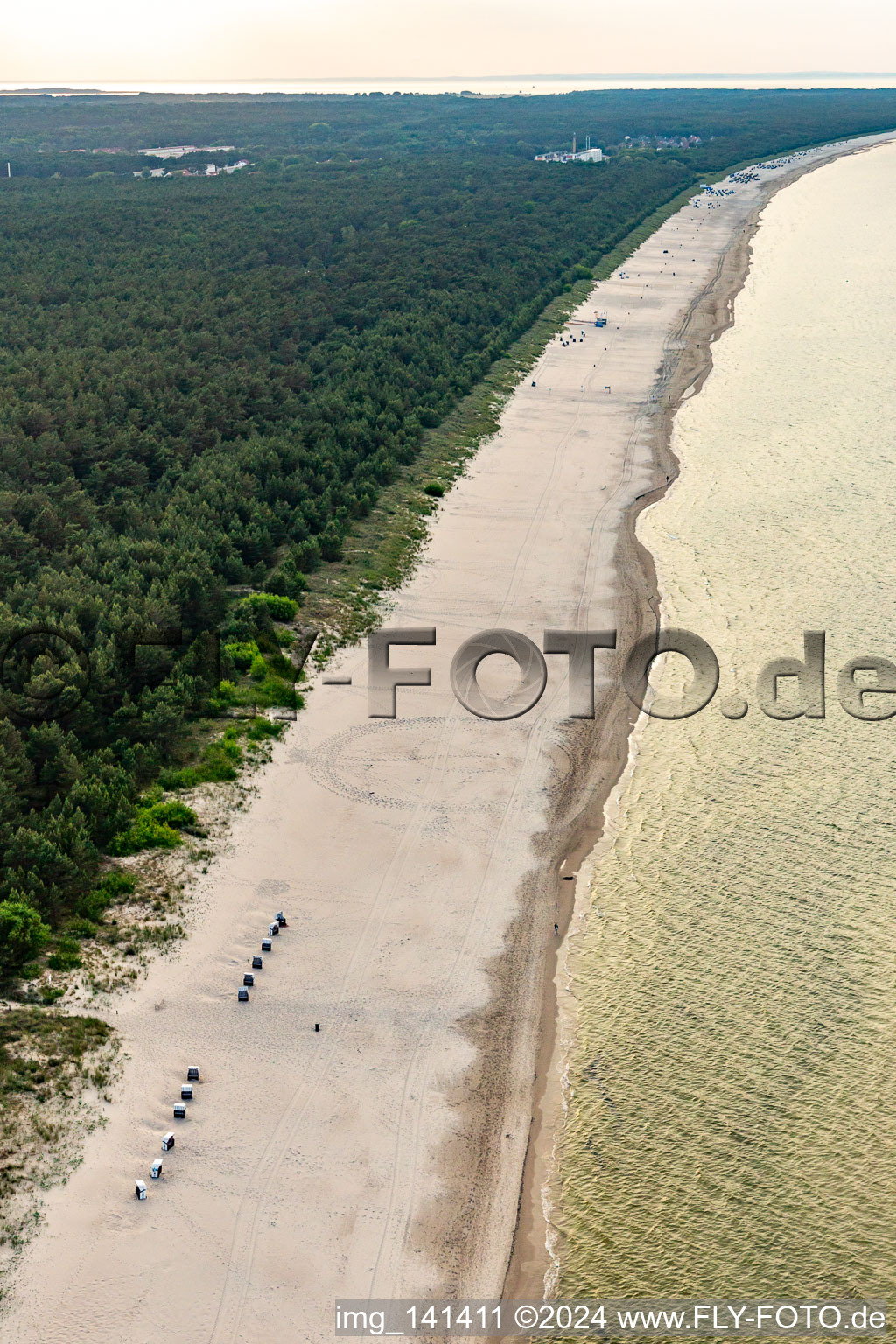 Luftbild von Hundestrand Trassenheide im Bundesland Mecklenburg-Vorpommern, Deutschland