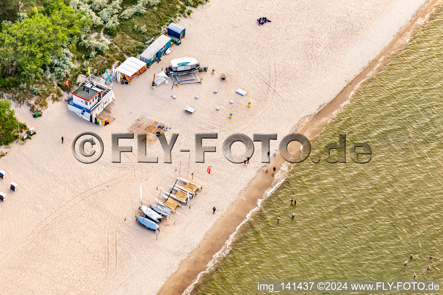 Surfschule Sportstrand Zinnowitz und   Surfbar 8Q im Bundesland Mecklenburg-Vorpommern, Deutschland