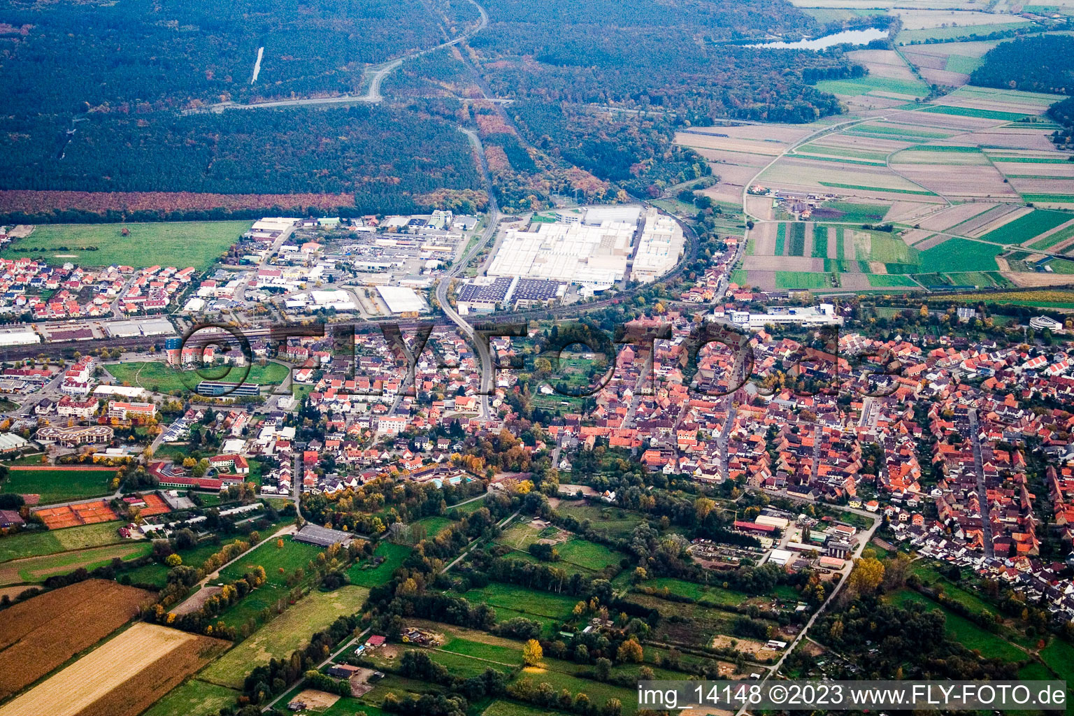 Ortsteil Graben in Graben-Neudorf im Bundesland Baden-Württemberg, Deutschland aus der Luft