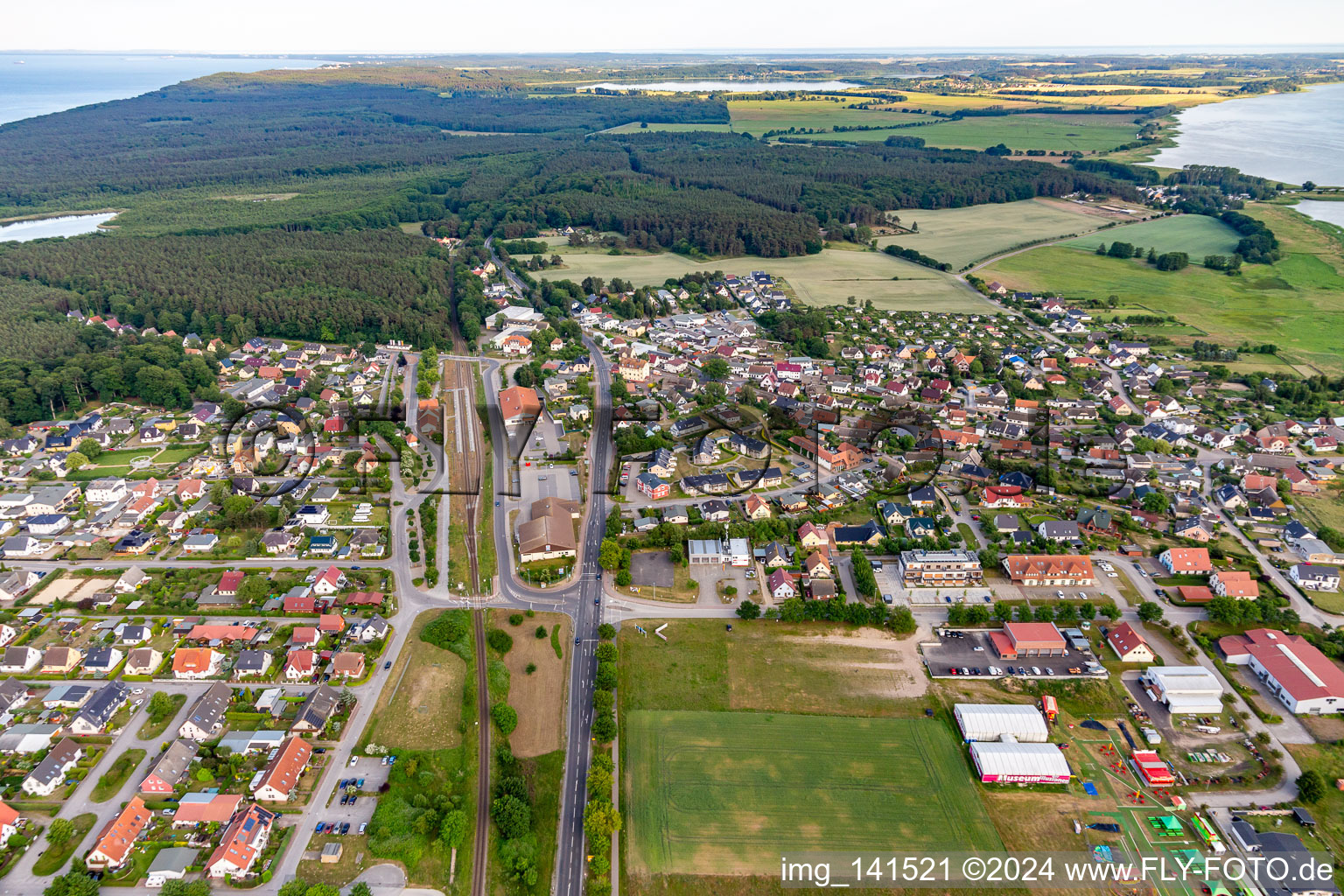 Inselbahn-Bahnhof von Nordwesten in Ückeritz im Bundesland Mecklenburg-Vorpommern, Deutschland