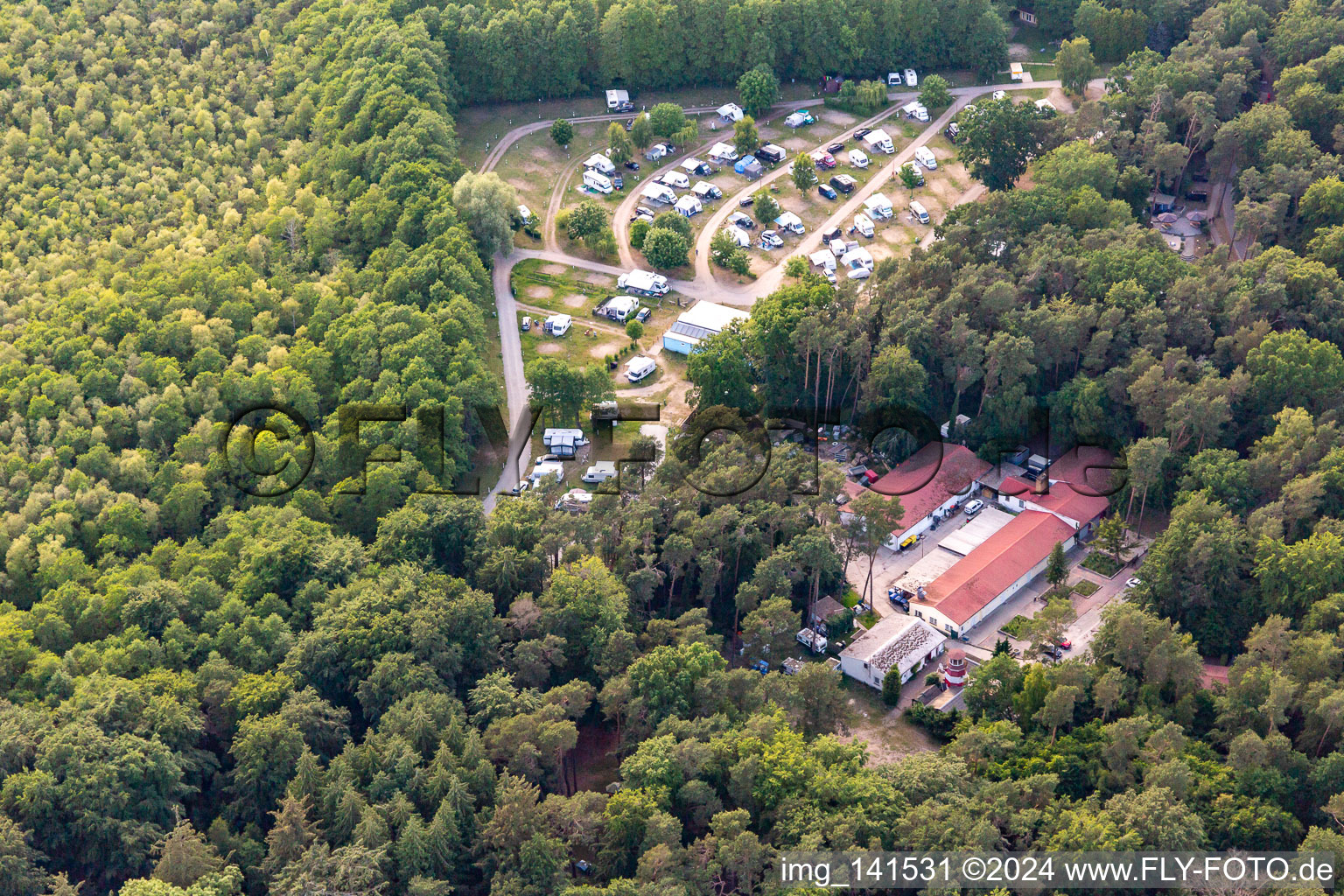 Luftbild von Campingplatz in Ückeritz im Bundesland Mecklenburg-Vorpommern, Deutschland