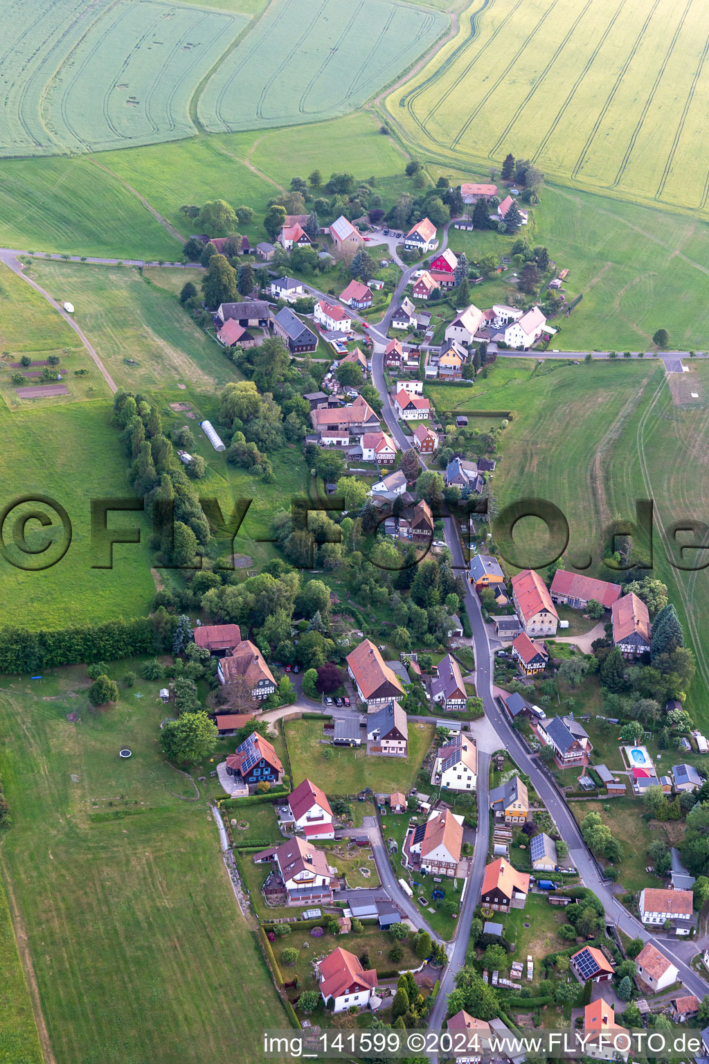 Ob. Dorfstr im Ortsteil Bertsdorf in Bertsdorf-Hörnitz im Bundesland Sachsen, Deutschland