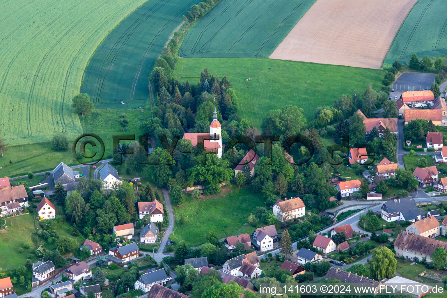 Evangelisch-Lutherische Kirche im Ortsteil Bertsdorf in Bertsdorf-Hörnitz im Bundesland Sachsen, Deutschland