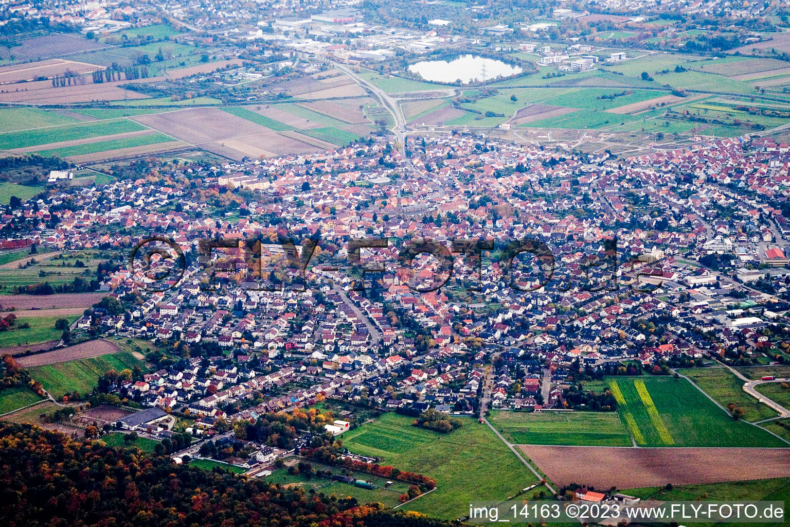 Hambrücken im Bundesland Baden-Württemberg, Deutschland aus der Luft betrachtet