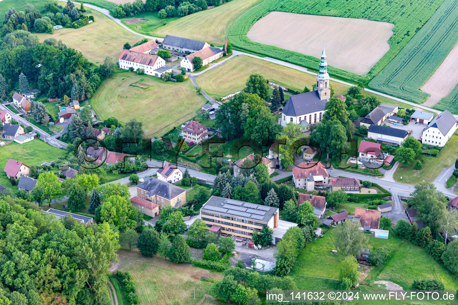 Luftbild von Kirche Wittgendorf in Zittau im Bundesland Sachsen, Deutschland