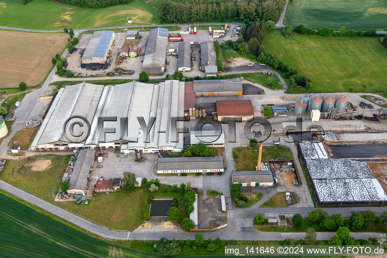 Milchland Schönau GbR im Ortsteil Kiesdorf in Schönau-Berzdorf auf dem Eigen im Bundesland Sachsen, Deutschland