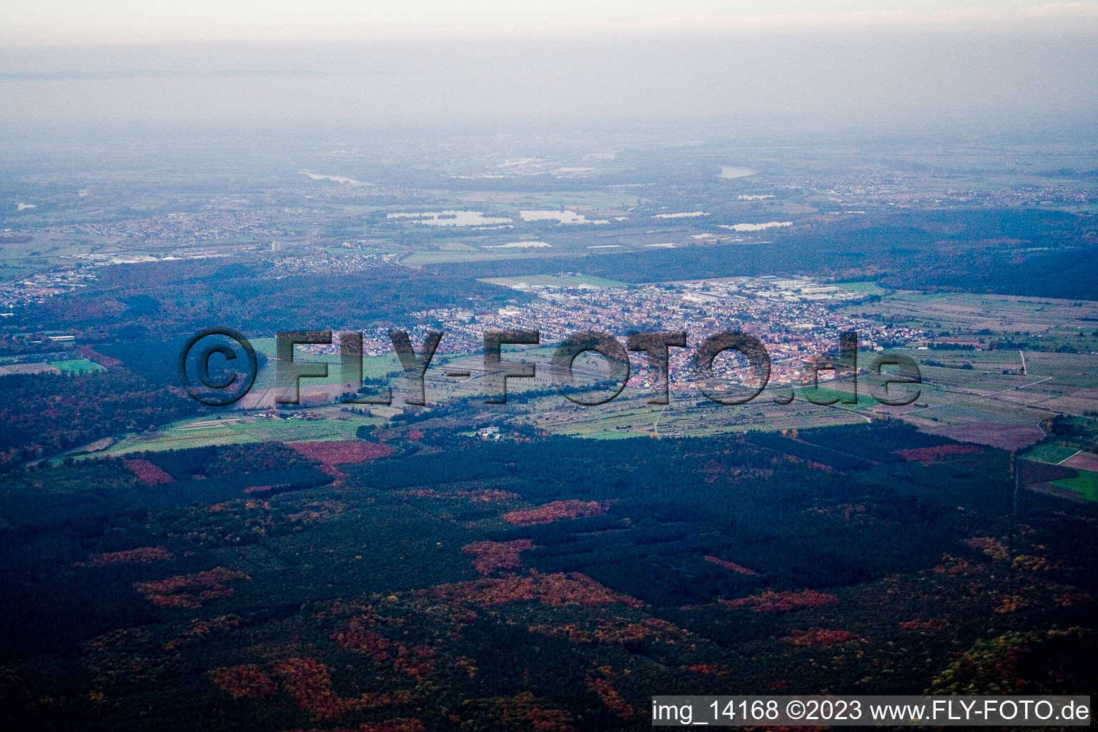 Luftaufnahme von Waghäusel im Bundesland Baden-Württemberg, Deutschland