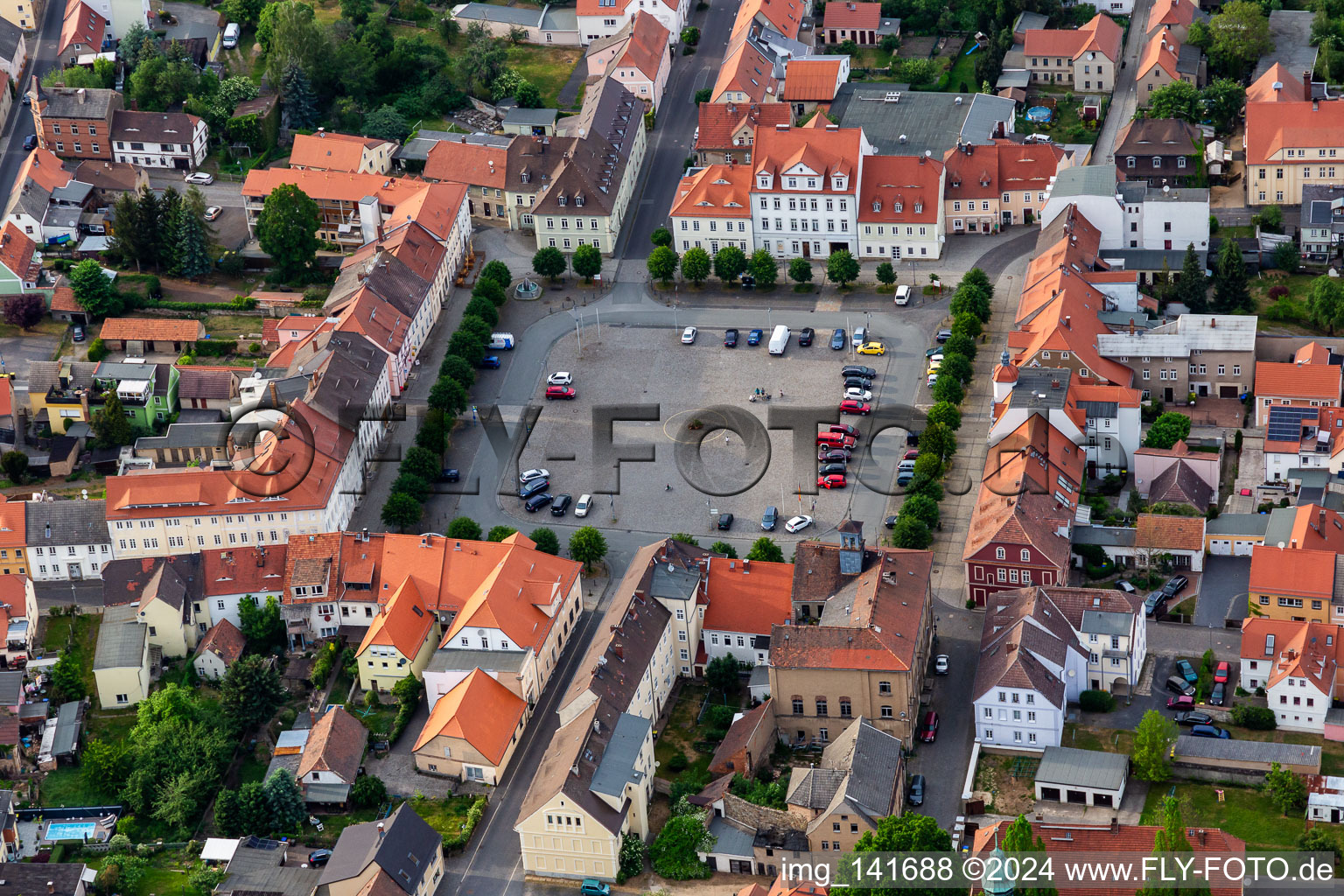 Marktplatz von Süden in Ostritz im Bundesland Sachsen, Deutschland