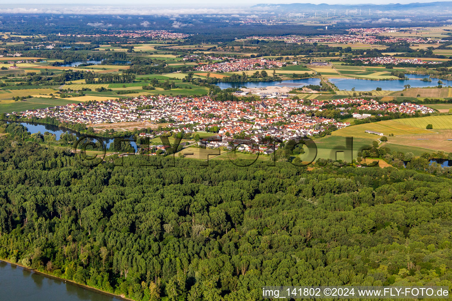 Leimersheim von Nordosten im Bundesland Rheinland-Pfalz, Deutschland