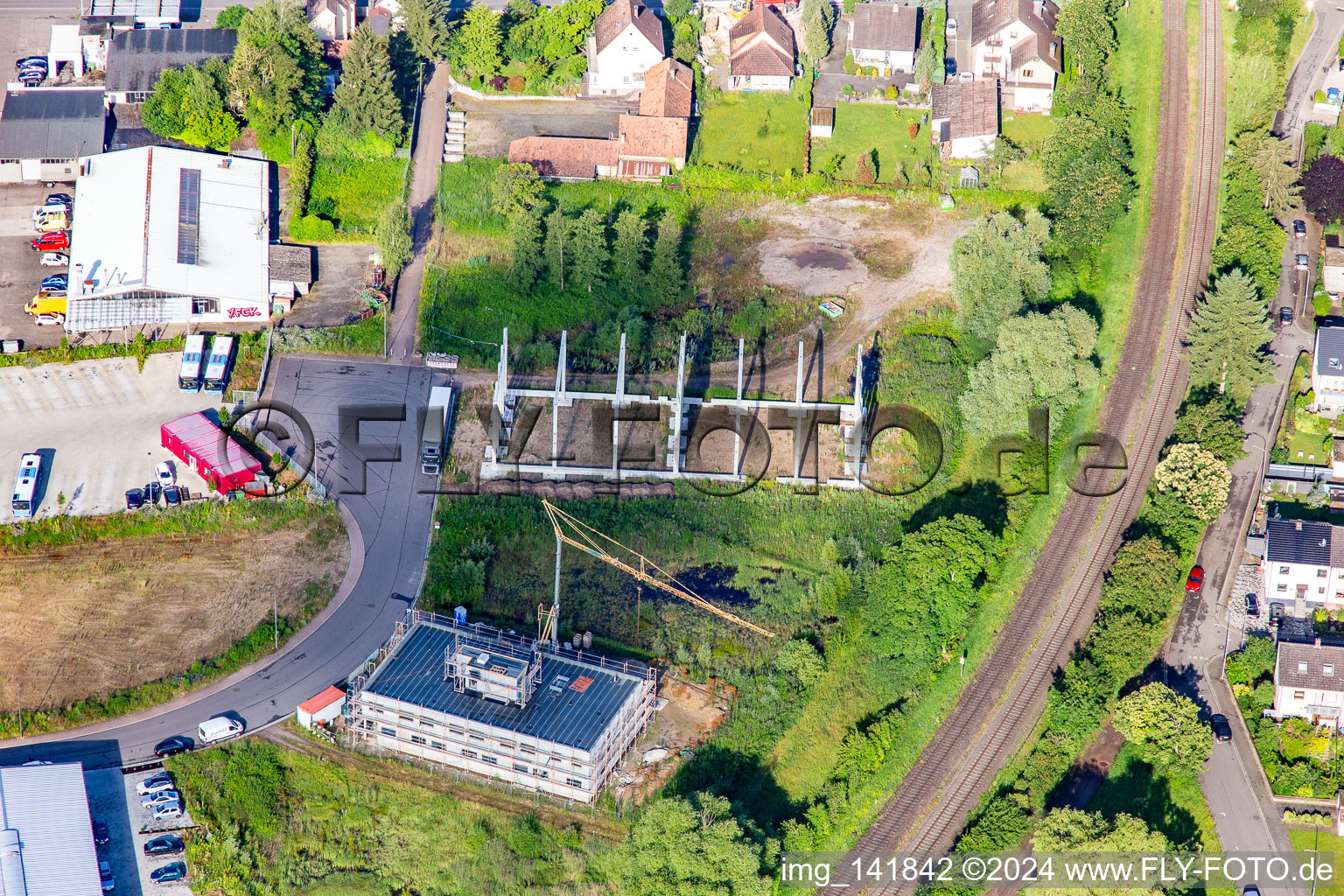 Hallenneubauskelett im Gewerbegebiet Am Dorniggraben in Kandel im Bundesland Rheinland-Pfalz, Deutschland