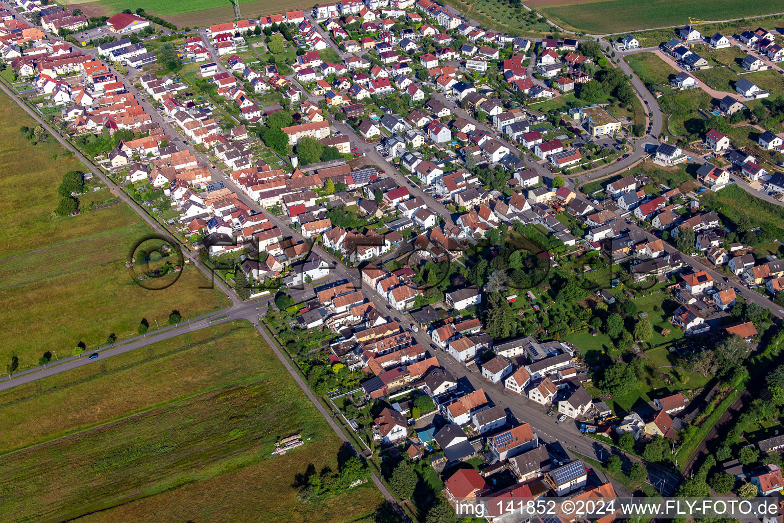 Saarstr in Kandel im Bundesland Rheinland-Pfalz, Deutschland von oben