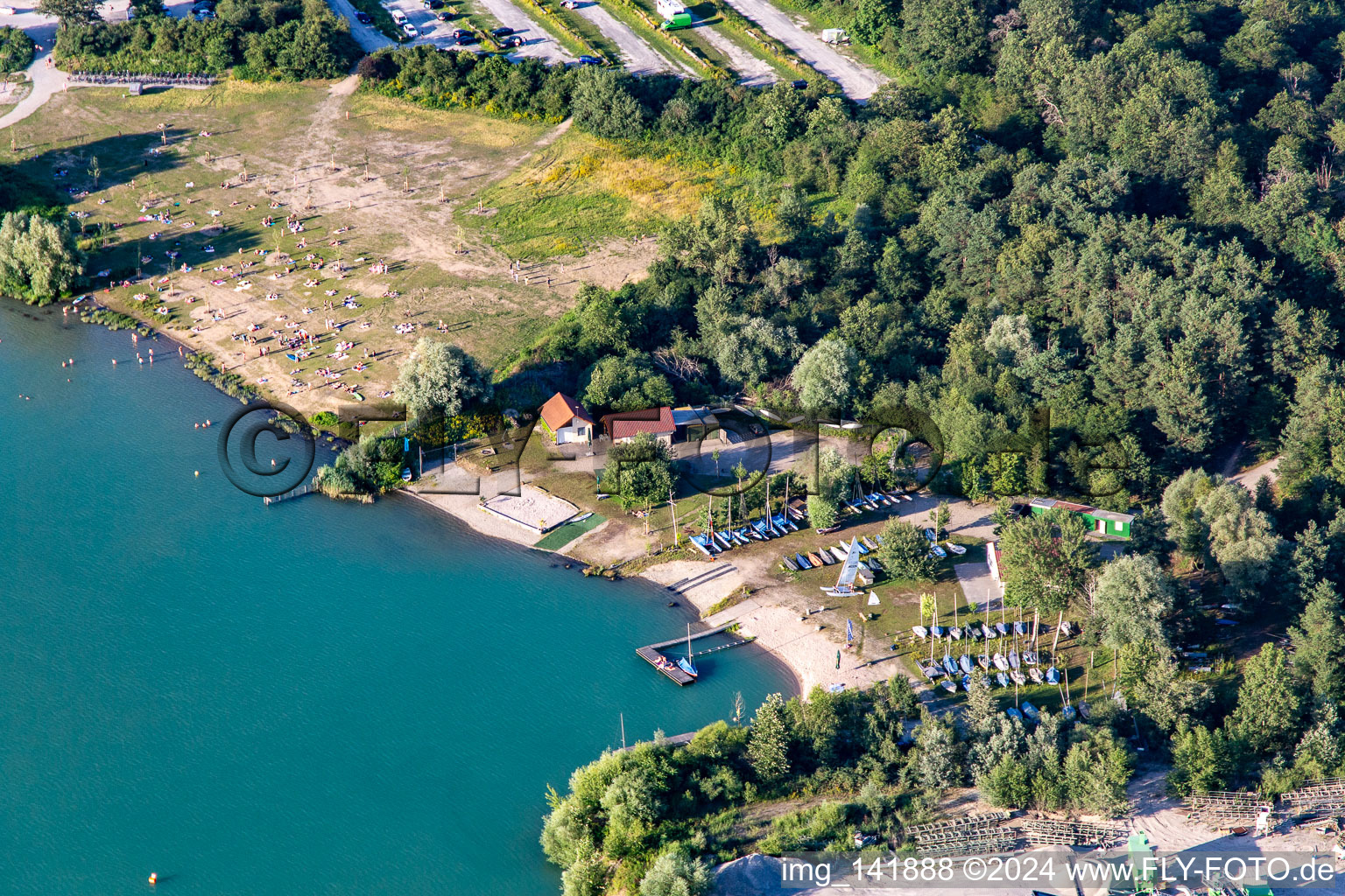 Luftbild von Liegewiese am Epplesee im Ortsteil Silberstreifen in Rheinstetten im Bundesland Baden-Württemberg, Deutschland