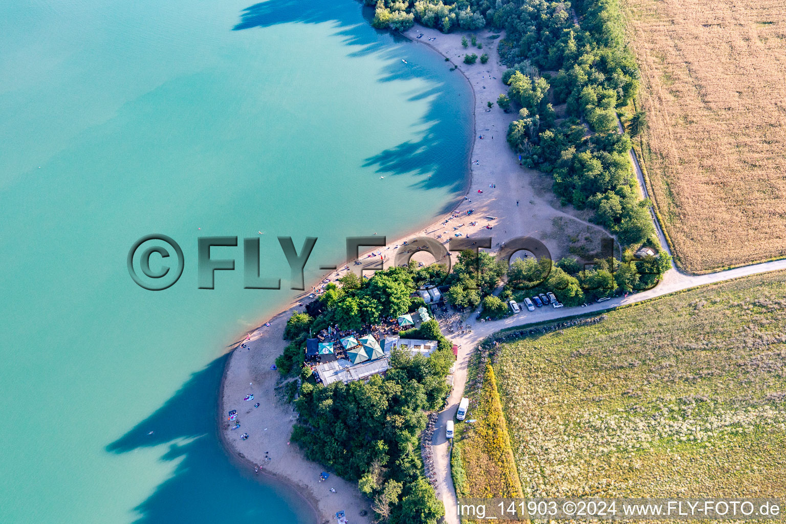 Luftbild von Seegugger Biergarten am Epplesee im Ortsteil Forchheim in Rheinstetten im Bundesland Baden-Württemberg, Deutschland