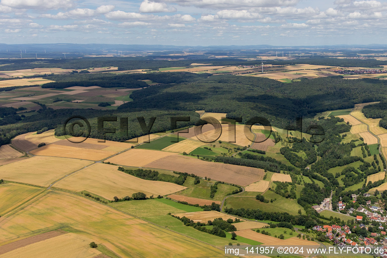 Luftaufnahme von Ortsteil Hausen in Schonungen im Bundesland Bayern, Deutschland