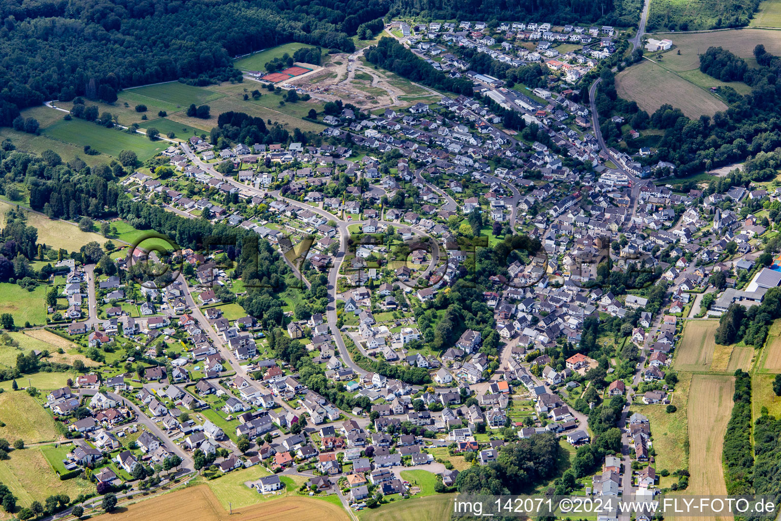 Niederelbert von Südosten im Bundesland Rheinland-Pfalz, Deutschland