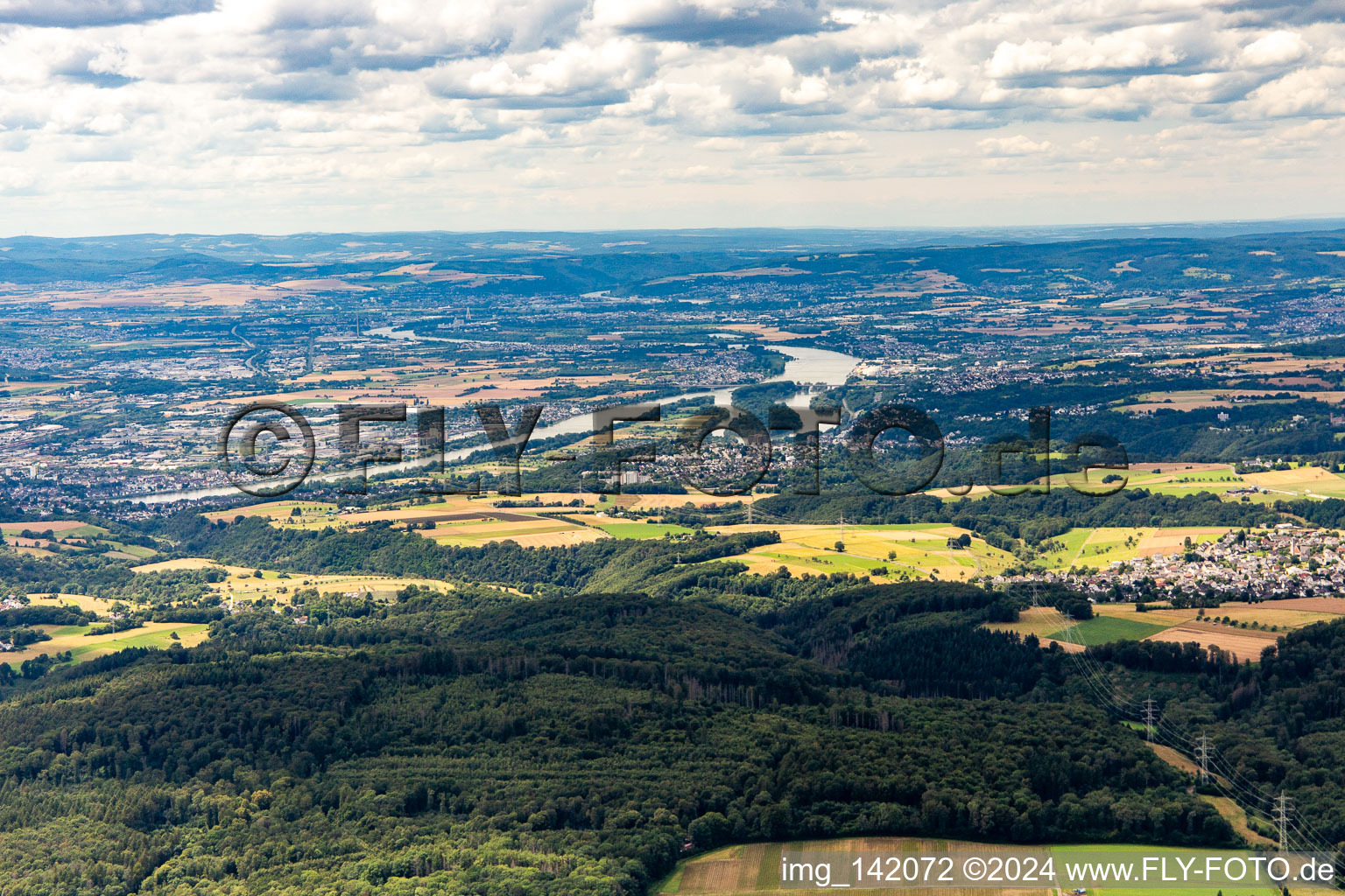 Rheintal gegenüber Koblenz von Südosten im Ortsteil Mallendar in Vallendar im Bundesland Rheinland-Pfalz, Deutschland