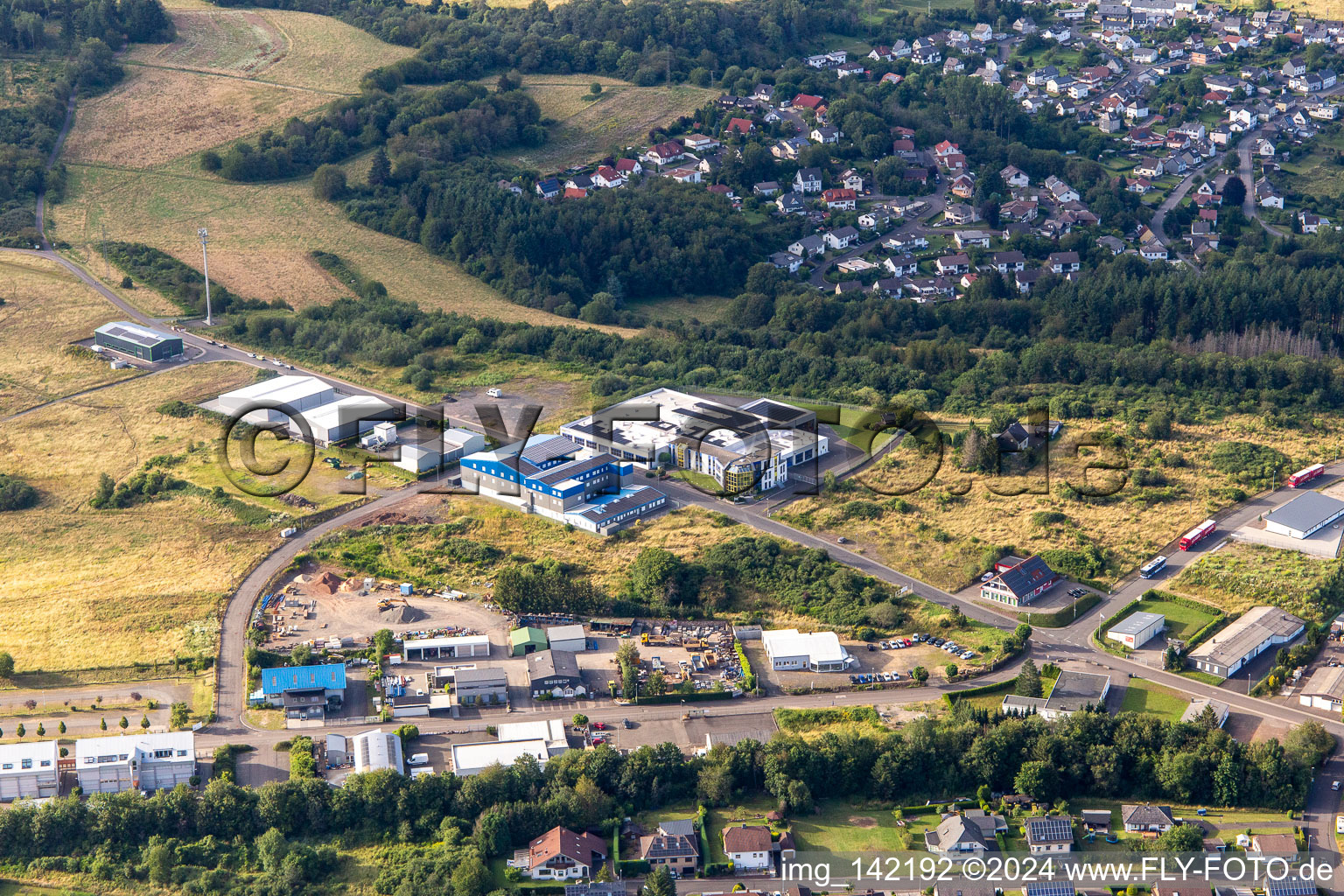 Gewerbegebiet Max-Planck-Straße x Albert-Einstein-Straße in Idar-Oberstein im Bundesland Rheinland-Pfalz, Deutschland