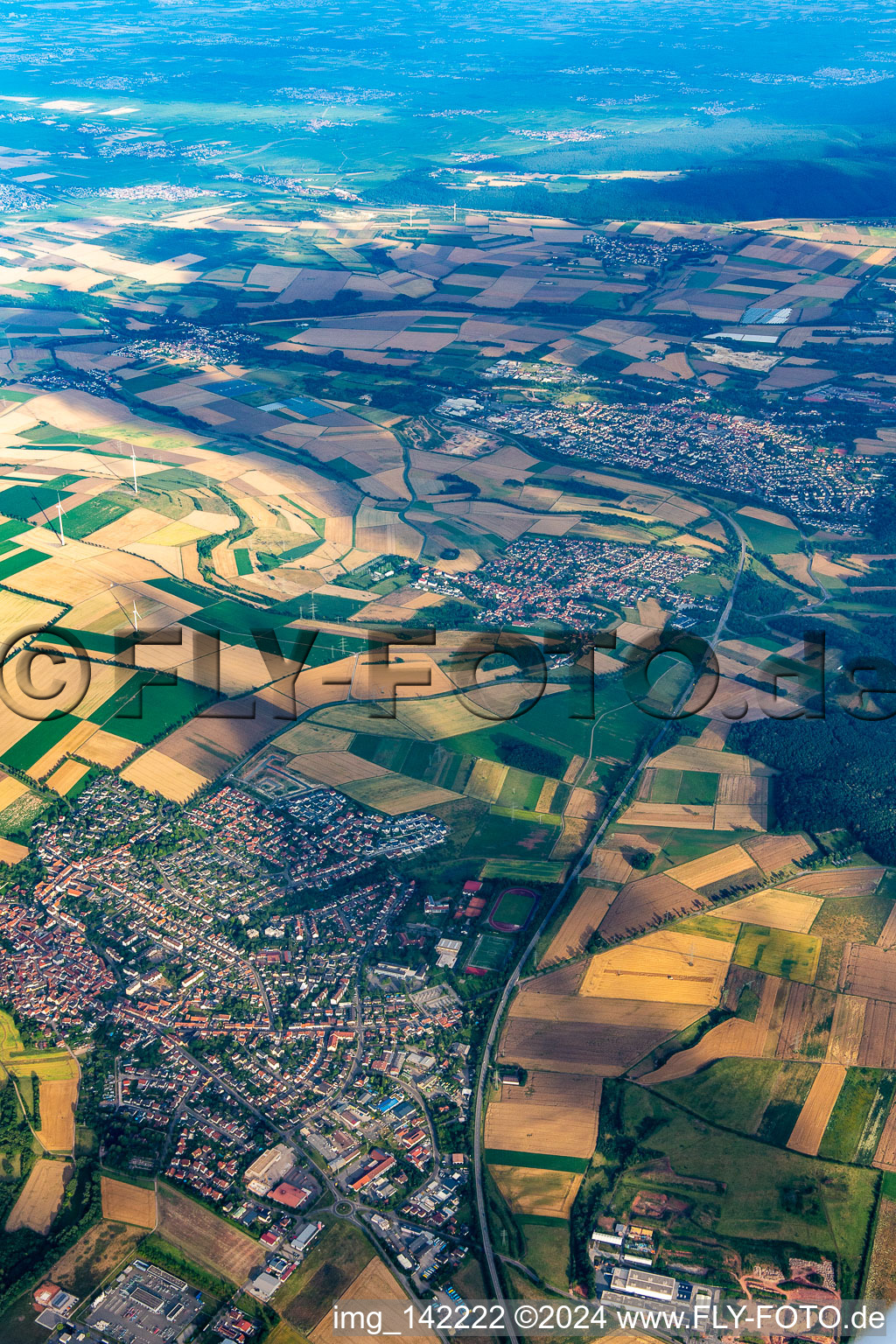 Göllheim im Bundesland Rheinland-Pfalz, Deutschland von oben