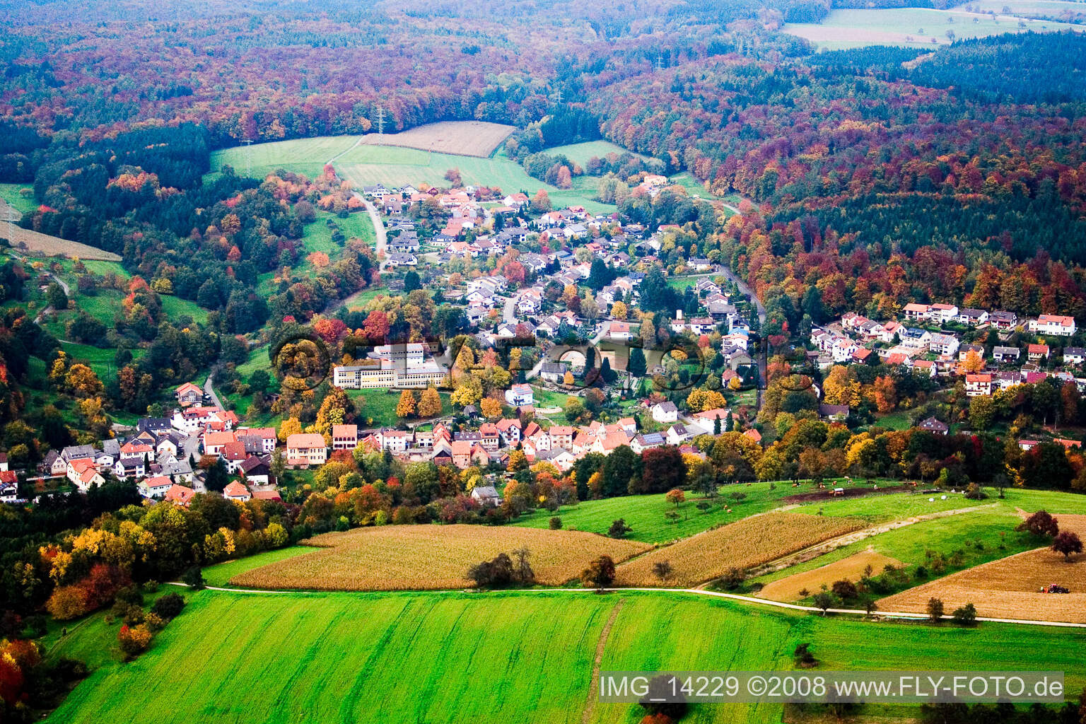 Schrägluftbild von Lobenfeld im Bundesland Baden-Württemberg, Deutschland