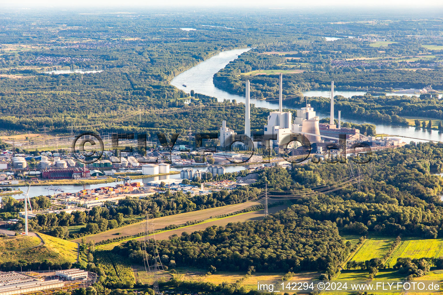 Rheinhafen-Dampfkraftwerk Karlsruhe im Ortsteil Daxlanden im Bundesland Baden-Württemberg, Deutschland