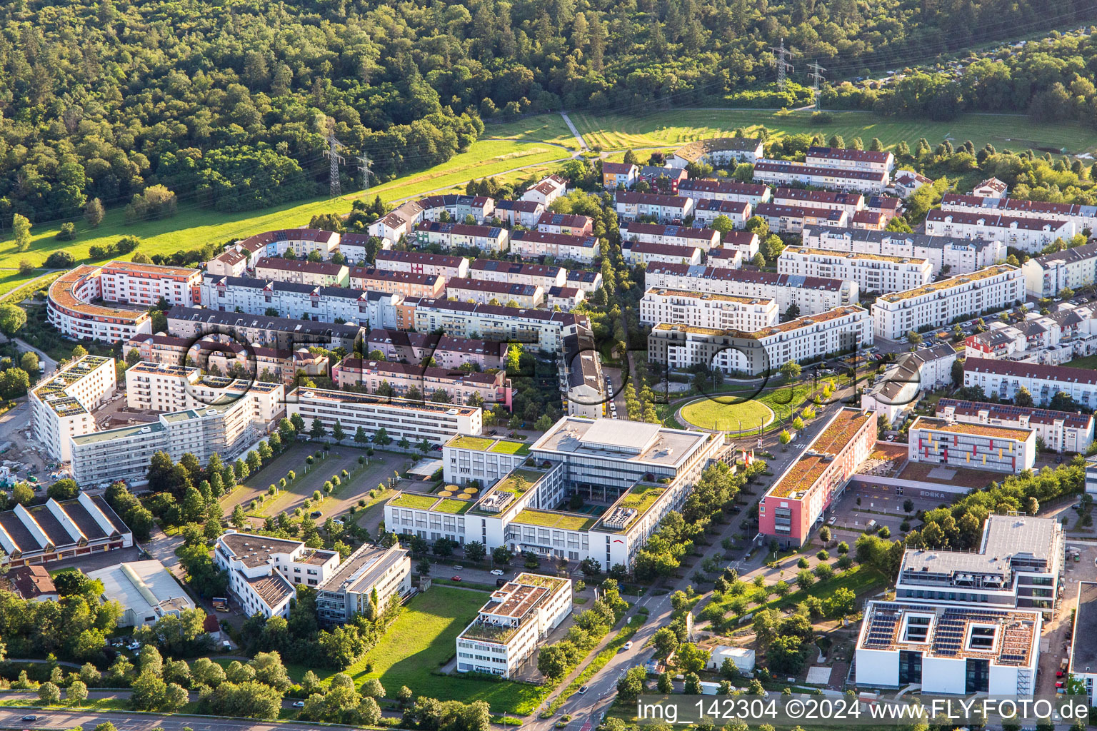 Oberreut von Norden in Karlsruhe im Bundesland Baden-Württemberg, Deutschland