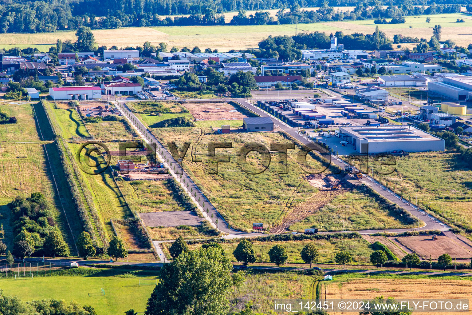 Erweiterungsfläche des Gewerbegebiet Interpark im Ortsteil Offenbach in Offenbach an der Queich im Bundesland Rheinland-Pfalz, Deutschland