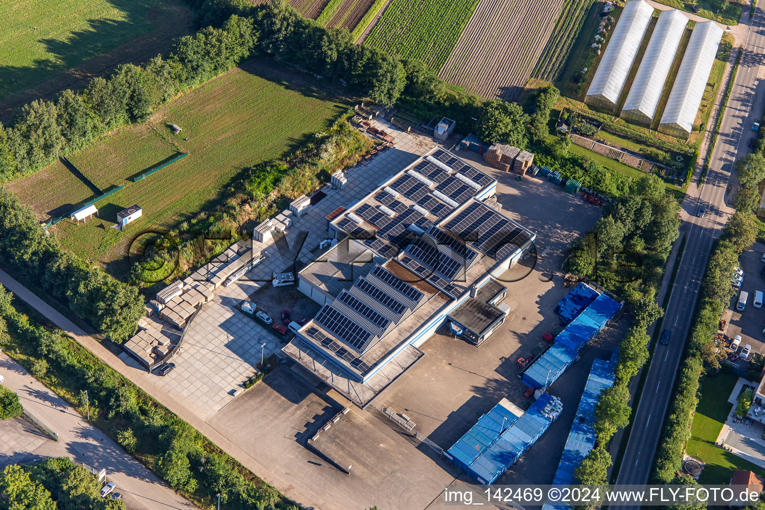 Gewerbeansiedlung In d. Sauheide in Zeiskam im Bundesland Rheinland-Pfalz, Deutschland