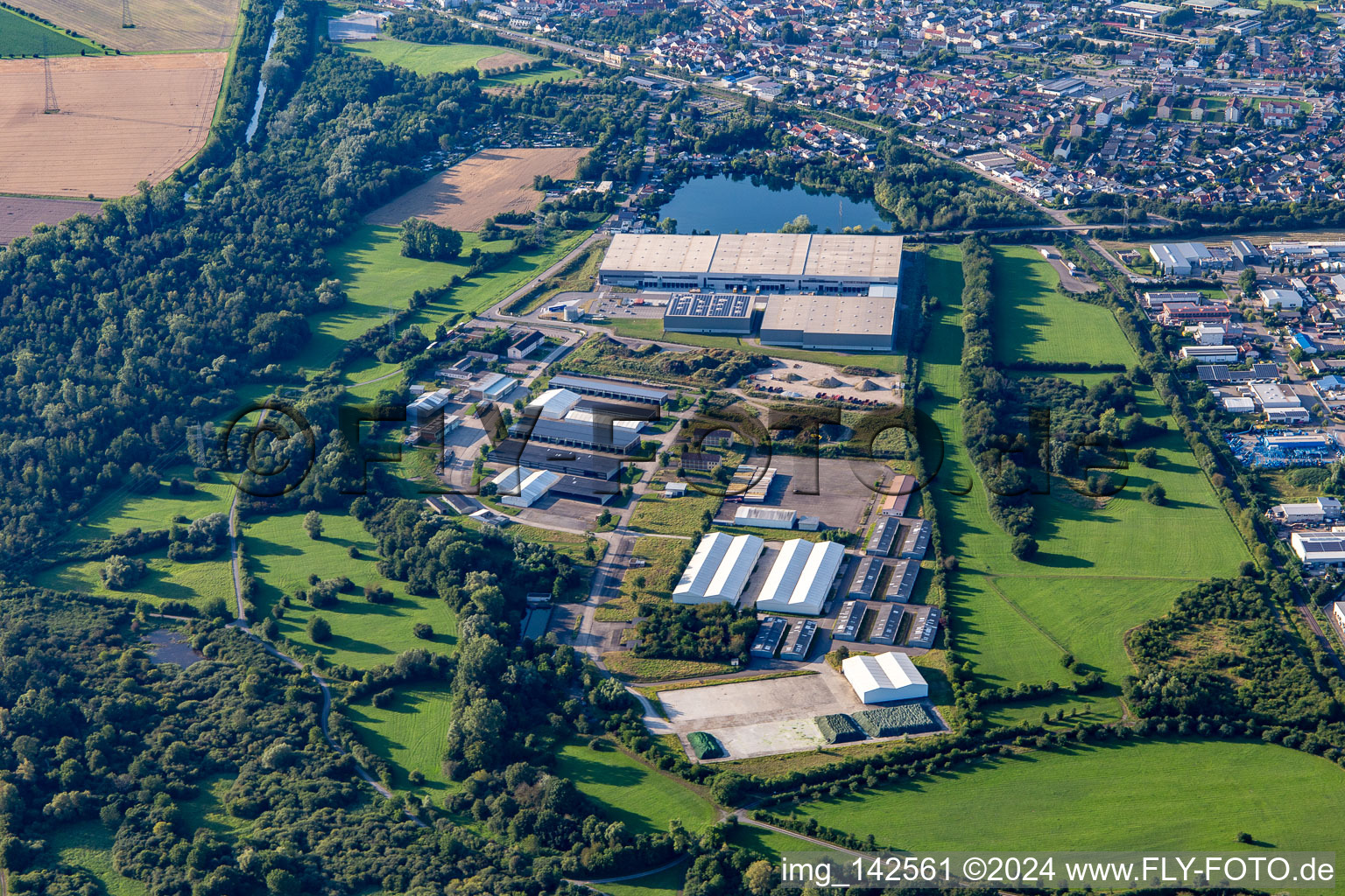 ID Logistics Germany und Salmkaserne in Philippsburg im Bundesland Baden-Württemberg, Deutschland