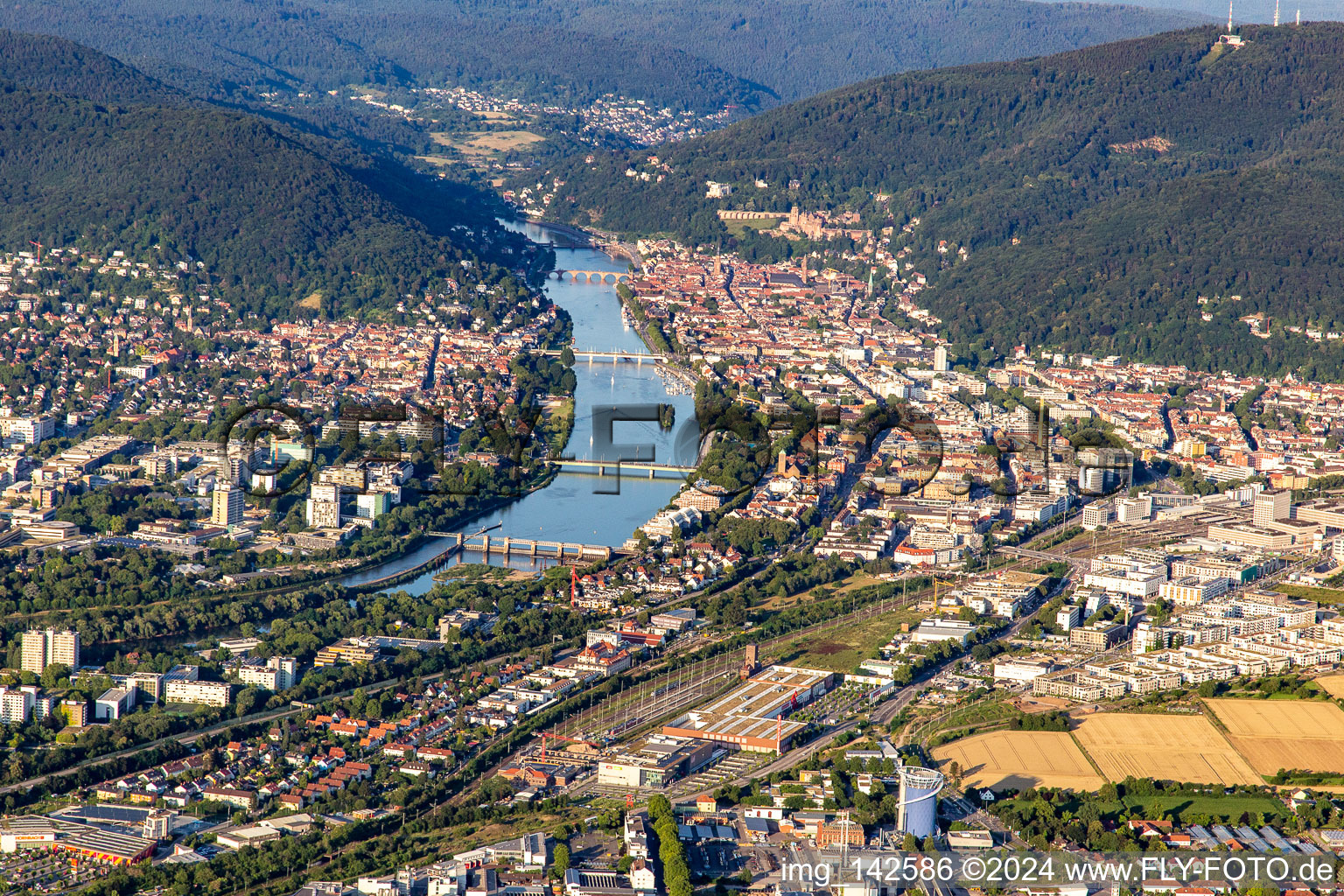 Neckarbrücken im Ortsteil Voraltstadt in Heidelberg im Bundesland Baden-Württemberg, Deutschland