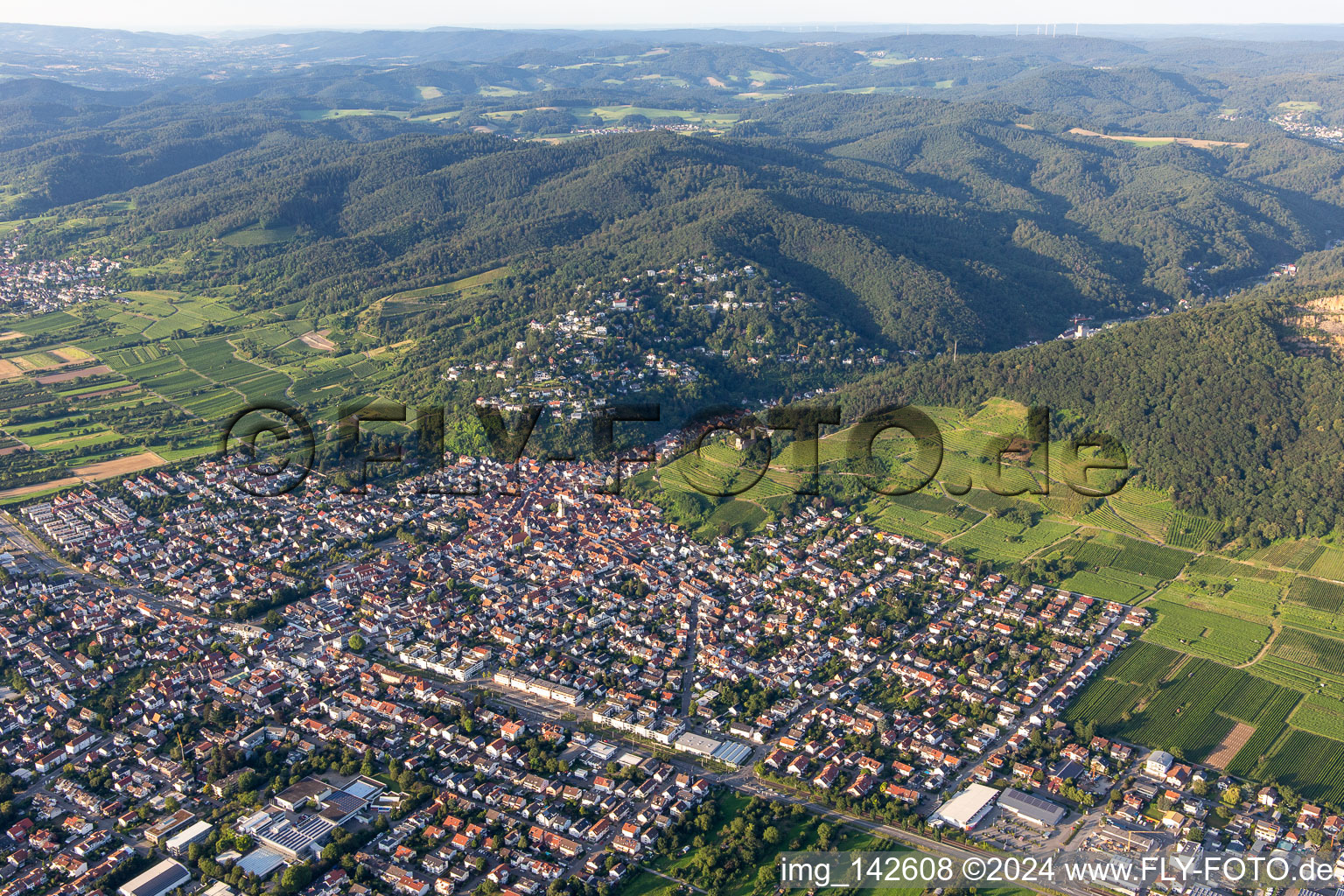 Schriesheim von Südwesten im Bundesland Baden-Württemberg, Deutschland