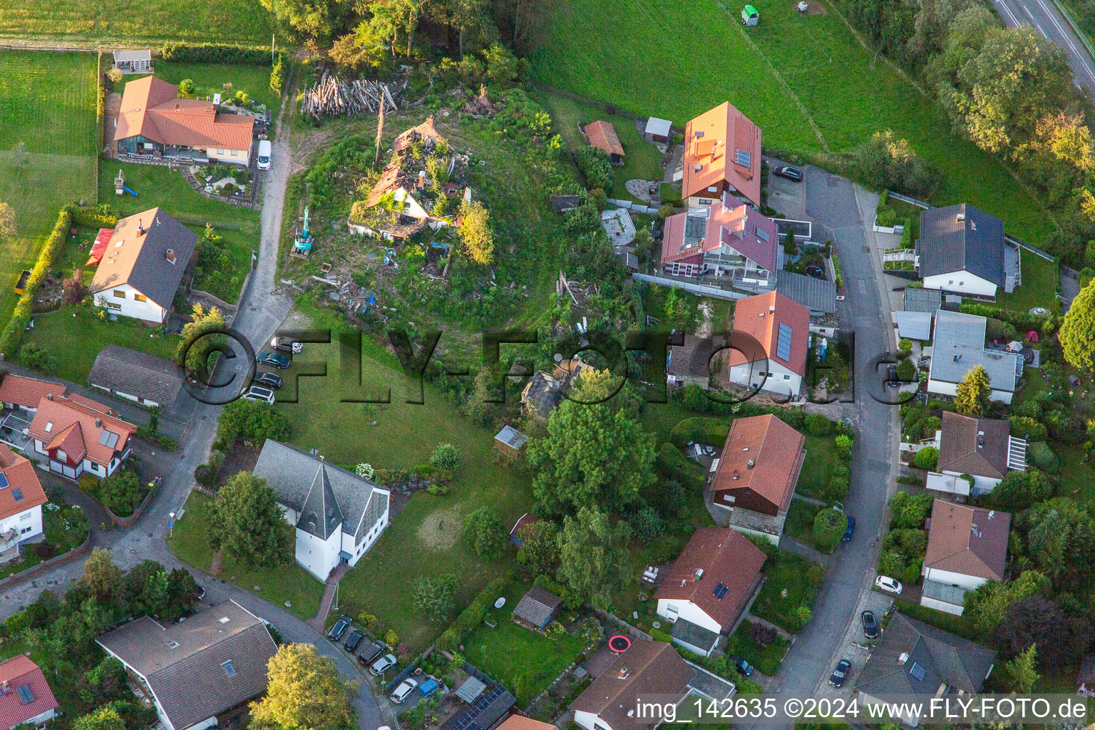 Evangelische Kirche Siedelsbrunn und   Ahrend Consulting GmbH Nicola Ahrend in Wald-Michelbach im Bundesland Hessen, Deutschland