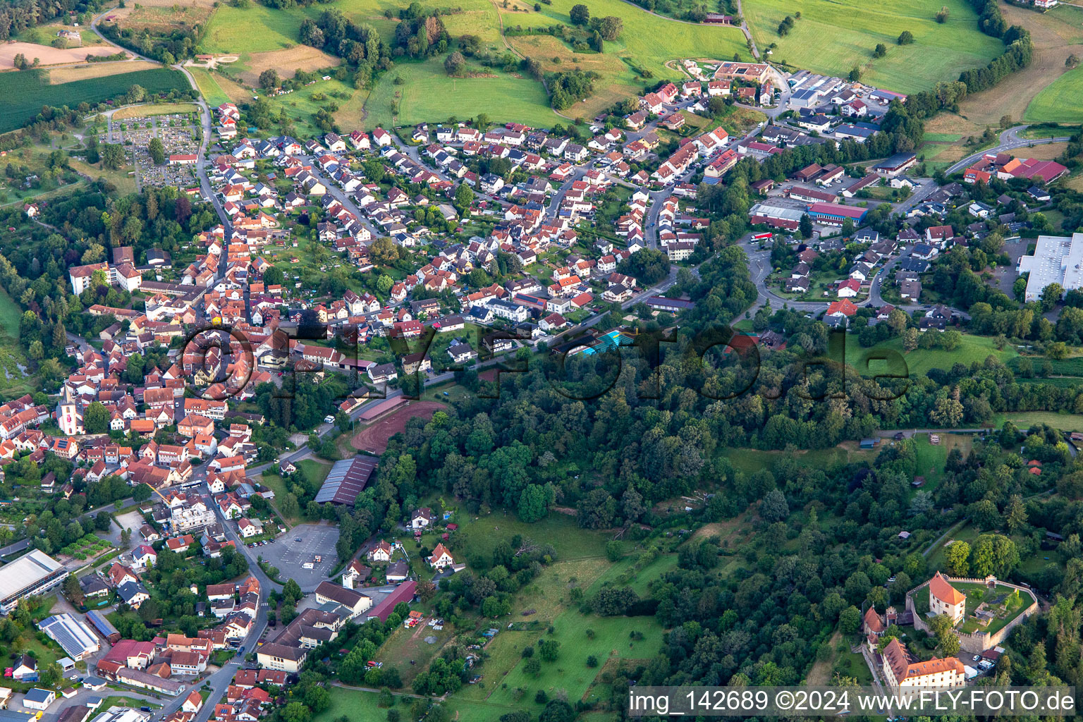 Erfahrungsfeld Schloss Reichenberg im Ortsteil Eberbach in Reichelsheim im Bundesland Hessen, Deutschland