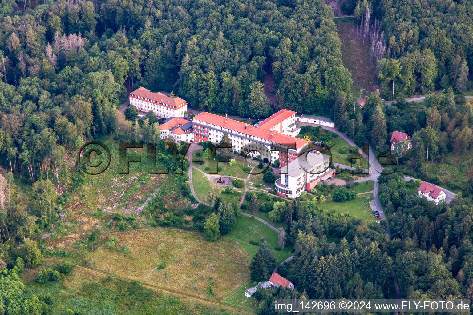 Luftbild von Eleonoren-Reha-Klinik im Ortsteil Winterkasten in Lindenfels im Bundesland Hessen, Deutschland