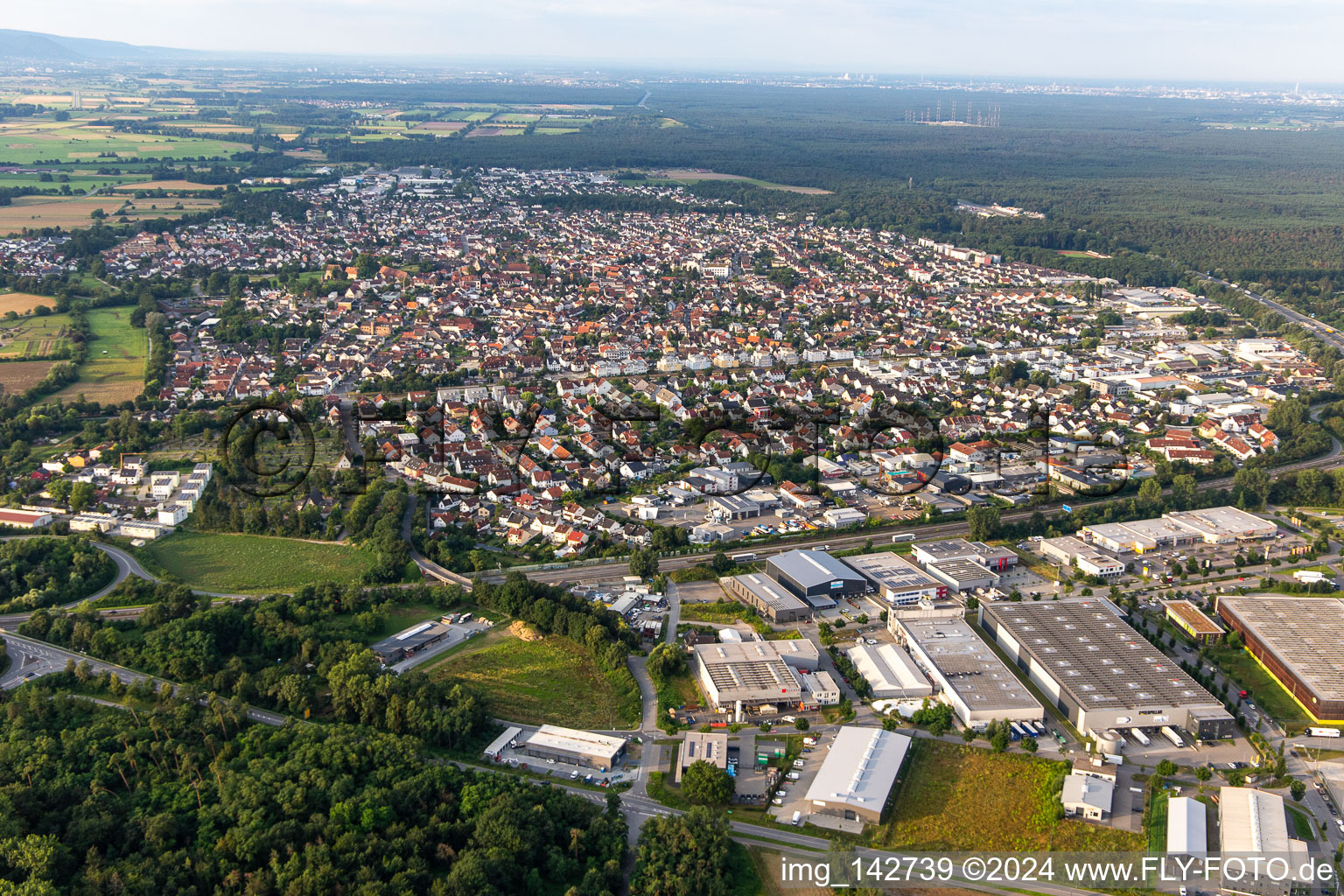 Lorsch von Norden im Bundesland Hessen, Deutschland