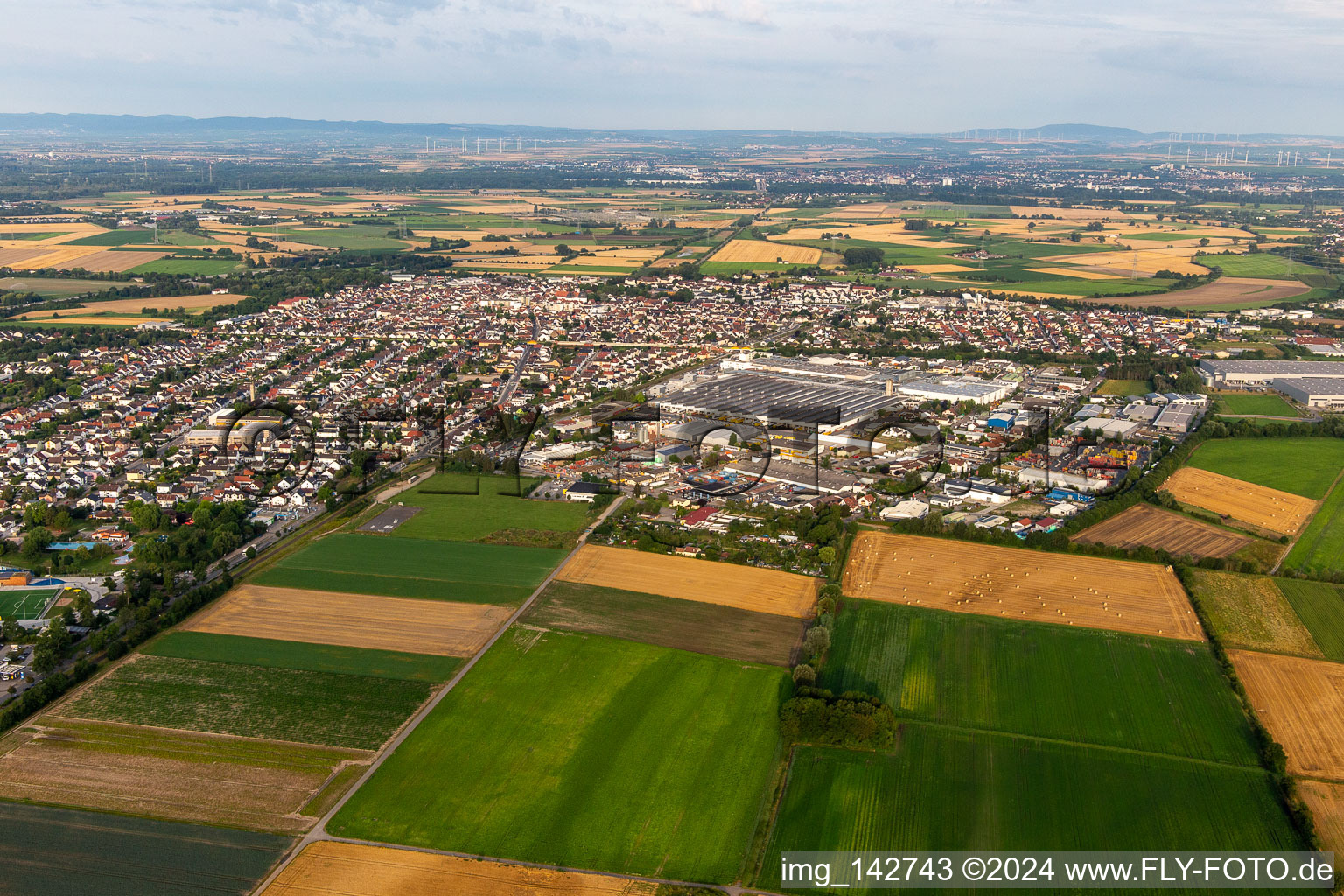 Luftbild von Bürstadt von Nordosten im Bundesland Hessen, Deutschland