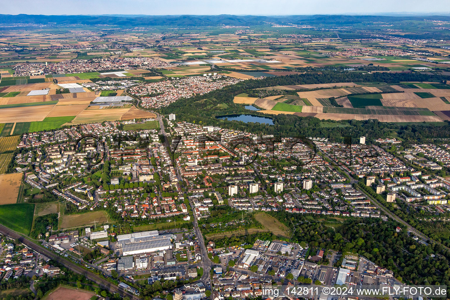 Gartenstadt von Osten in Ludwigshafen am Rhein im Bundesland Rheinland-Pfalz, Deutschland